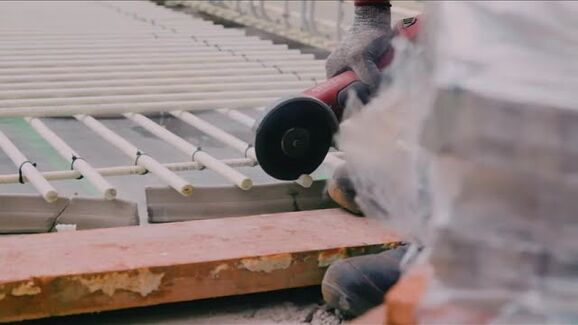 Des rails renforcés par des armatures en fibres de verre Schöck Combar®