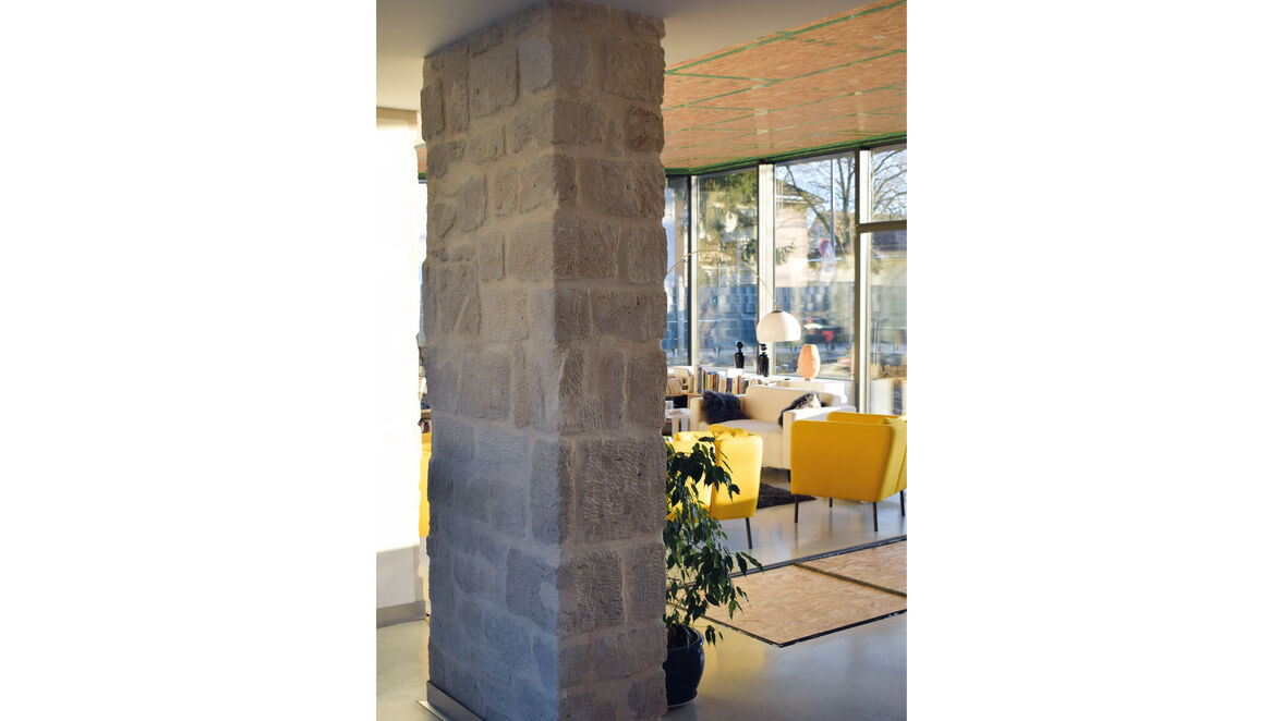 Réhabilitation de l’école Prouvé à Villers-lès-Nancy, en maison d’habitation passive. Photos : Rolf Matz Architecture