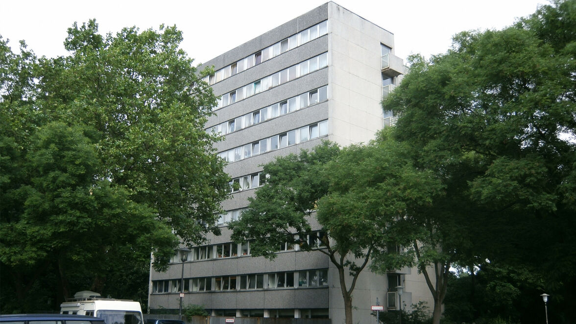 BIL_PRESSE_Gebaeude vor Sanierung_16z9_FHD.jpg