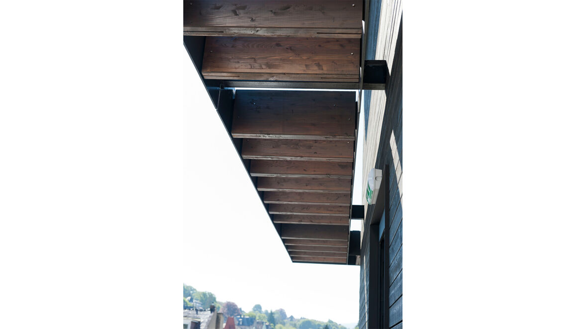 BIL_PRESSE_Hotel Roomers-Baden-Baden-Vordach_16z9_FHD.jpg