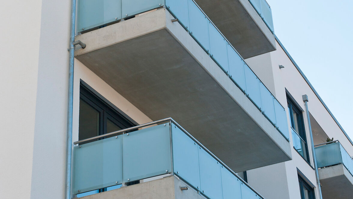 BIL_PRESSE_Sigmaringen_MFH_Isokorb XT-Combar-Balkon_16z9_FHD.jpg