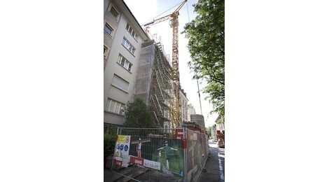 Eine bauliche Herausforderung – Der Ersatzneubau mit drei Maisonette-Wohnungen im Basler St.Johann-Quartier. Foto: Schöck Bauteile AG