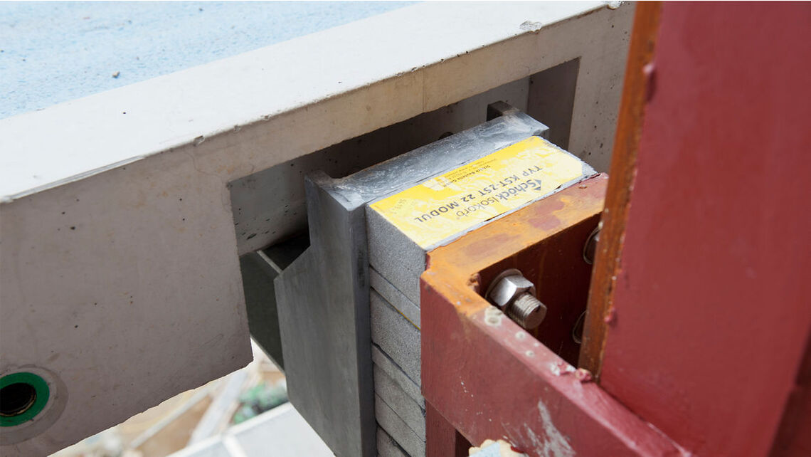 Stahlanschluss mit KST_16z9_FHD.jpg