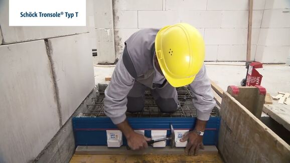 Schallbrückenfreier Einbau bei gewendelten Treppenläufen