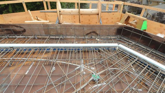 BIL_US_Schoeck Isokorb on Mount Seymore Seniors in Vancouver_16z9_FHD.jpg