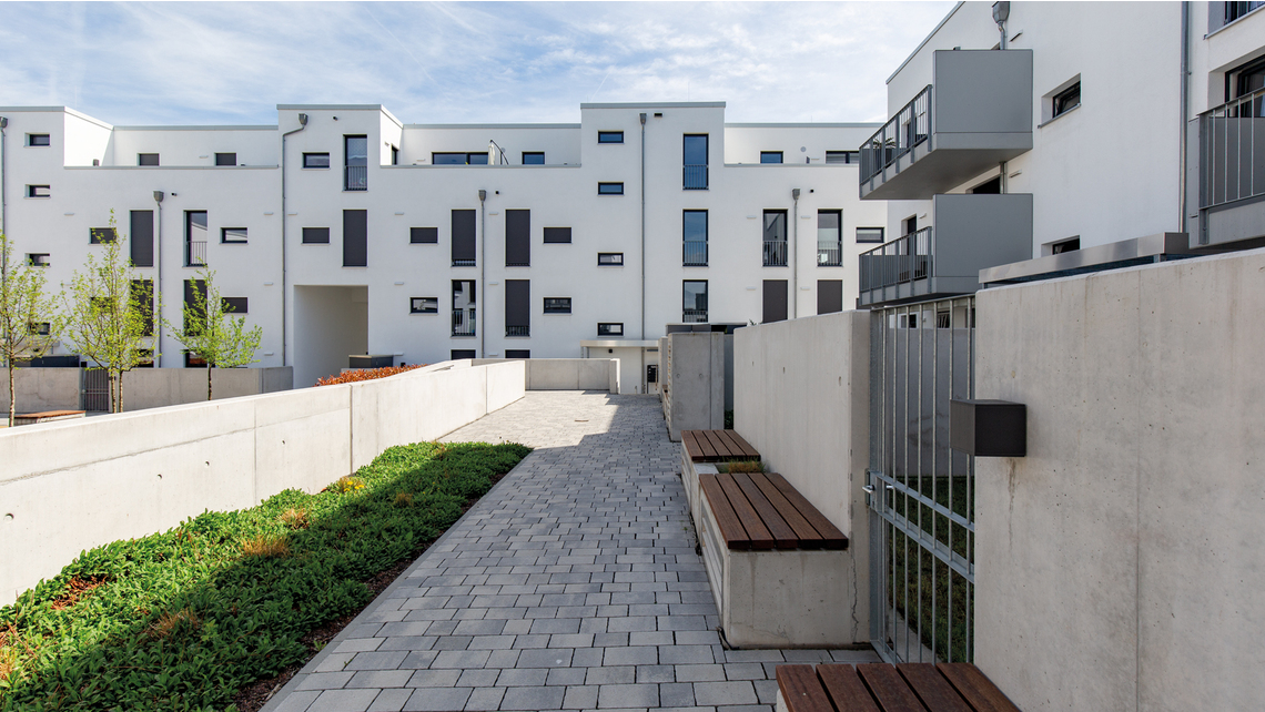 BIL_NEWS_Blink_Your_Eyes2_16z9_FHD.jpg BIL_NEWS_Blink_Your_Eyes2_16z9_FHD.jpg