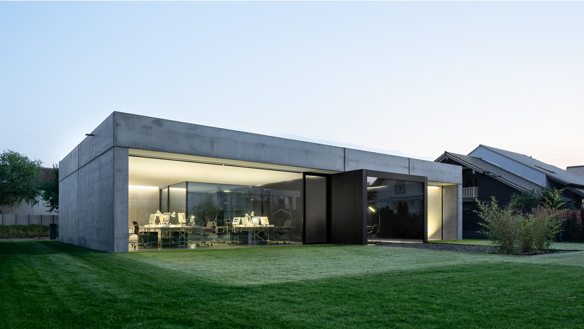 BIL_PRESSE_Rueckansicht1_16z9_FHD.jpg BIL_PRESSE_Rueckansicht1_16z9_FHD.jpg