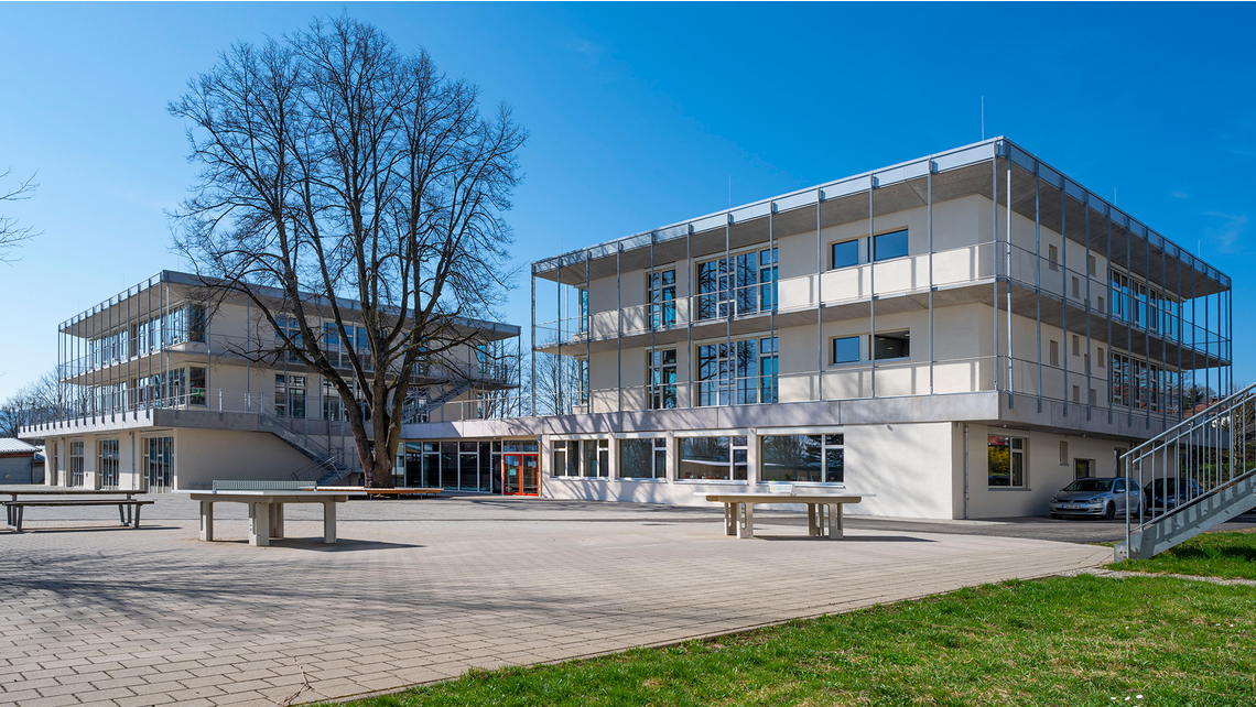 BIL_REF_Hohenberg_Grundschule_rs_01_16z9_FHD.jpg BIL_REF_Hohenberg_Grundschule_rs_01_16z9_FHD.jpg