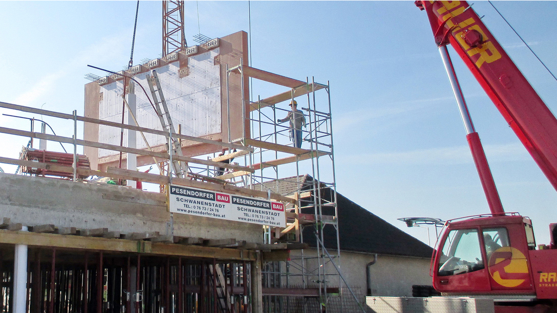 Referenz: Schwanenstadt, Einbau Schöck Isokorb®, Quelle: Pesendorfer 4k