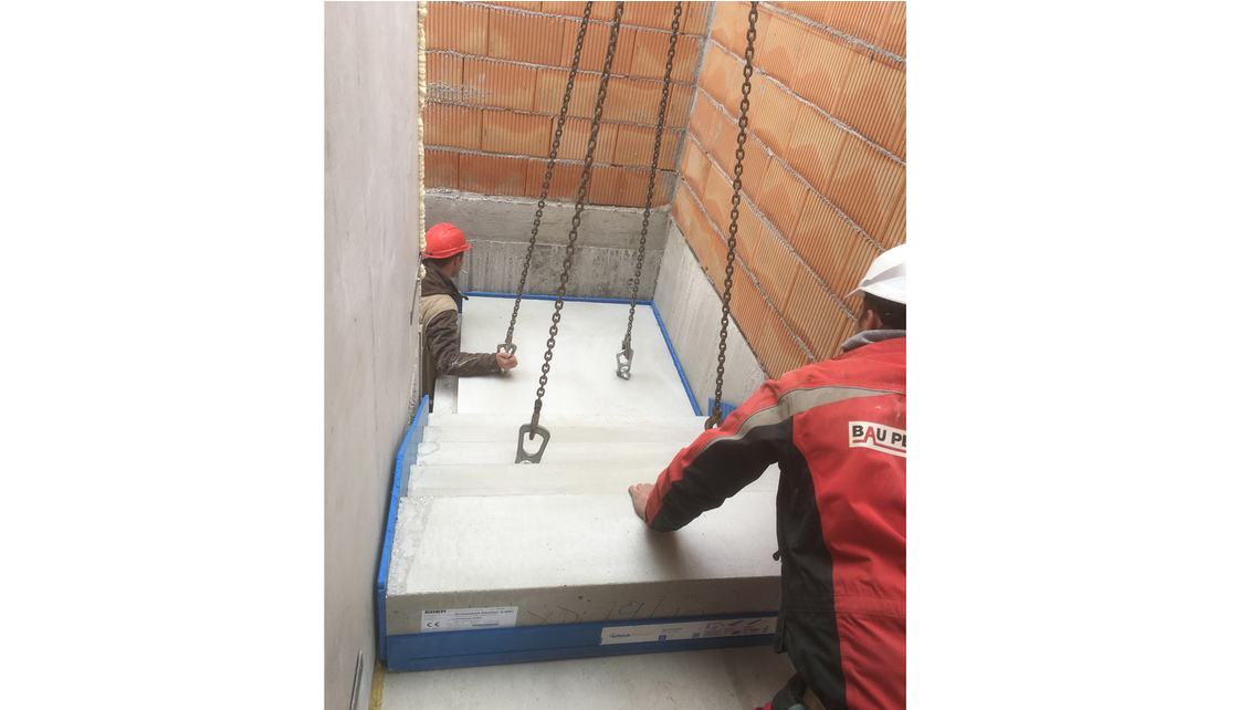 BIL_REF_Tronsole_WA_Schlosspark_6_16z9_FHD.jpg BIL_REF_Tronsole_WA_Schlosspark_6_16z9_FHD.jpg