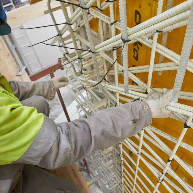 Der Bauherr wünschte keine Stahlbewehrung. Der Ingenieur schlug Combar® vor.