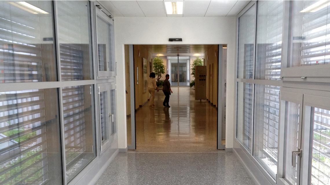 Schöck Isokorb® RT dans les laboratoires Viollier.  Schöck Isokorb® RT dans les laboratoires Viollier.