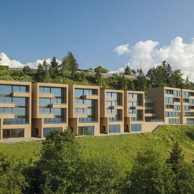 Lakeview Residences_16z9_FHD.jpg