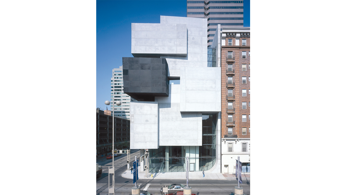 The Lois & Richard Rosenthal Contemporary Arts Center in Cincinnati, OH – Zaha Hadid’s first North American project The Lois & Richard Rosenthal Contemporary Arts Center in Cincinnati, OH – Zaha Hadid’s first North American project
