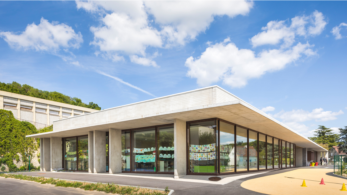 École maternelle Louis Drouet à Épernon (28)  École maternelle Louis Drouet à Épernon (28)