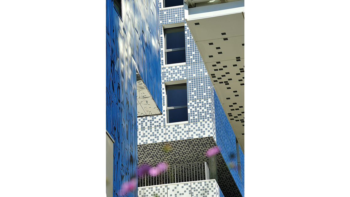 BIL_REF_FR-Lyon-Lyon Confluence-Bild4_Hochformat.jpg BIL_REF_FR-Lyon-Lyon Confluence-Bild4_Hochformat.jpg