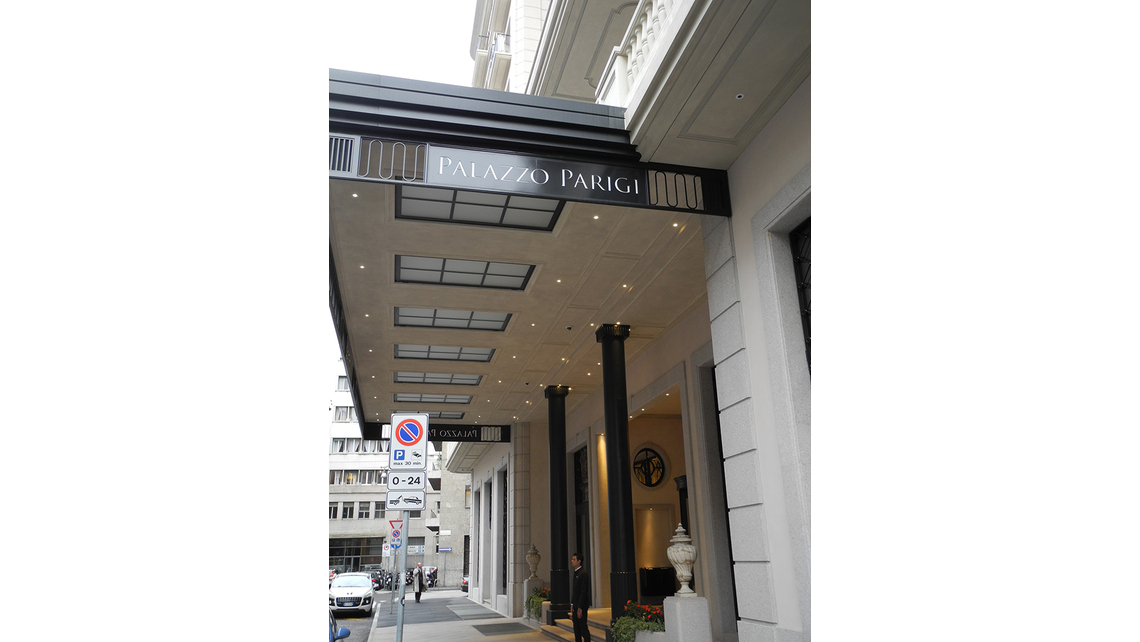 Hotel Palazzo Parigi visto dall'esterno; Fonte: Daviso BIL_REF_IT-Milano-Hotel Palazzo Parigi-Bild1_Hochformat.jpg