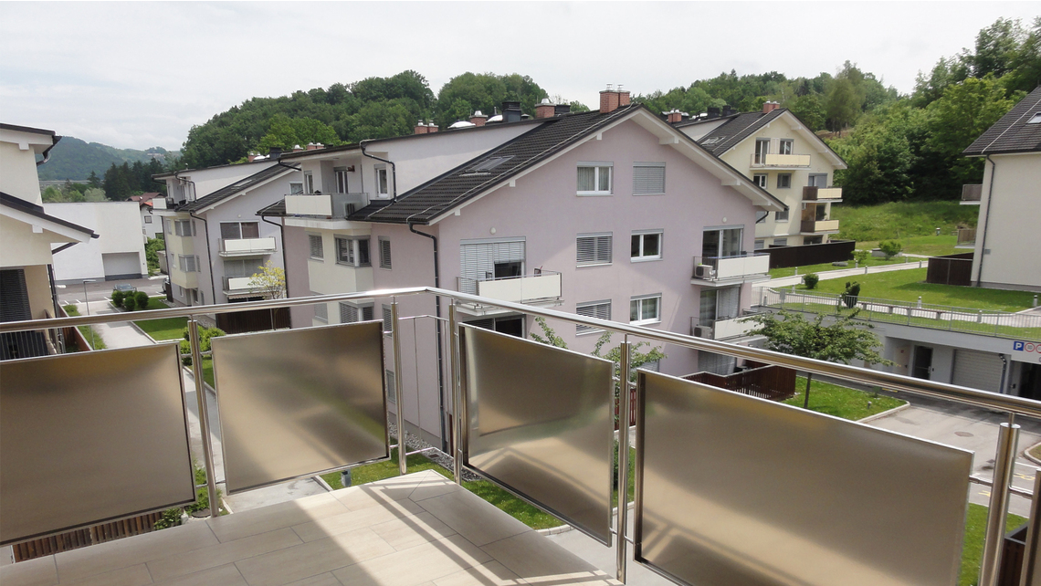 BIL_REF_SI-Škofljica-Sončna lamela Lanovo-Bild2_16z9.jpg