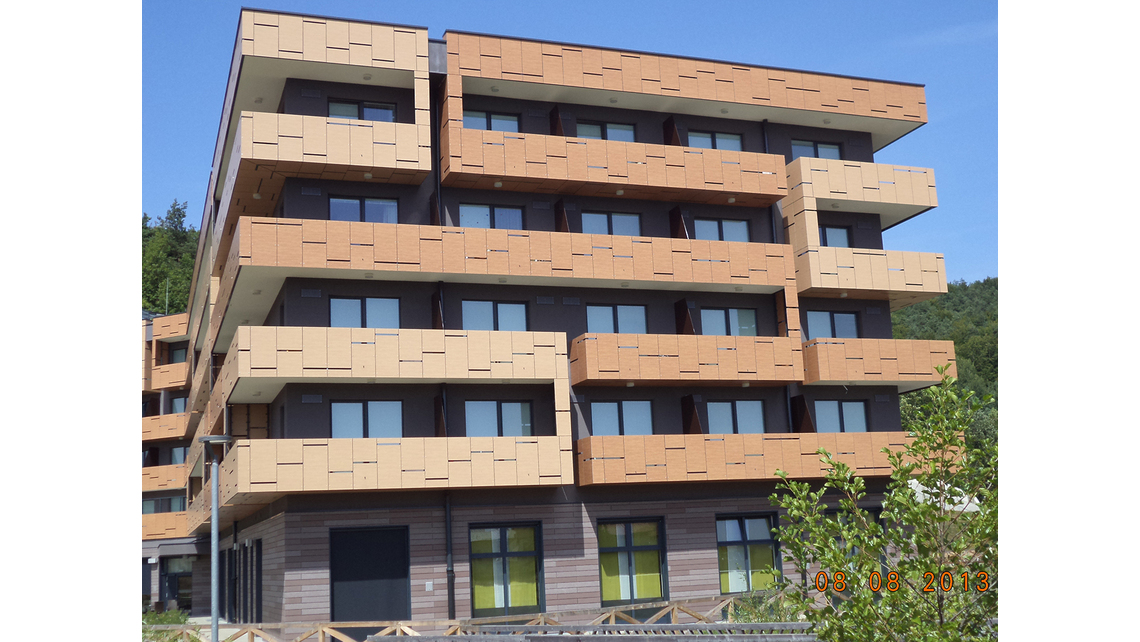 BIL_REF_SI-Ljubljana-Dom starejših občanov Črnuče-Bild1_Hochformat.jpg BIL_REF_SI-Ljubljana-Dom starejših občanov Črnuče-Bild1_Hochformat.jpg