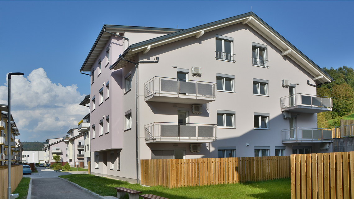 BIL_REF_SI-Naselje Lanovo Škofljica – Vila blok A5 in A6-Bild1_16z9_FHD.jpg BIL_REF_SI-Naselje Lanovo Škofljica – Vila blok A5 in A6-Bild1_16z9_FHD.jpg