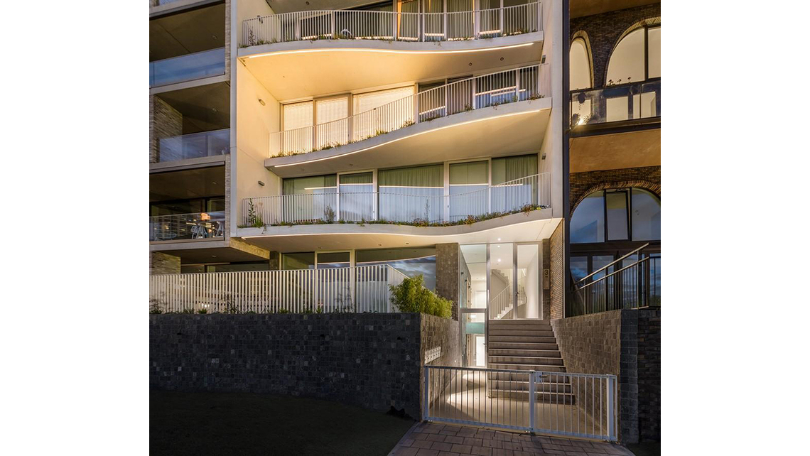 BIL_REF_NL-Amsterdam-Lofts aan de Amstel-Bild2_Hochformat.jpg BIL_REF_NL-Amsterdam-Lofts aan de Amstel-Bild2_Hochformat.jpg