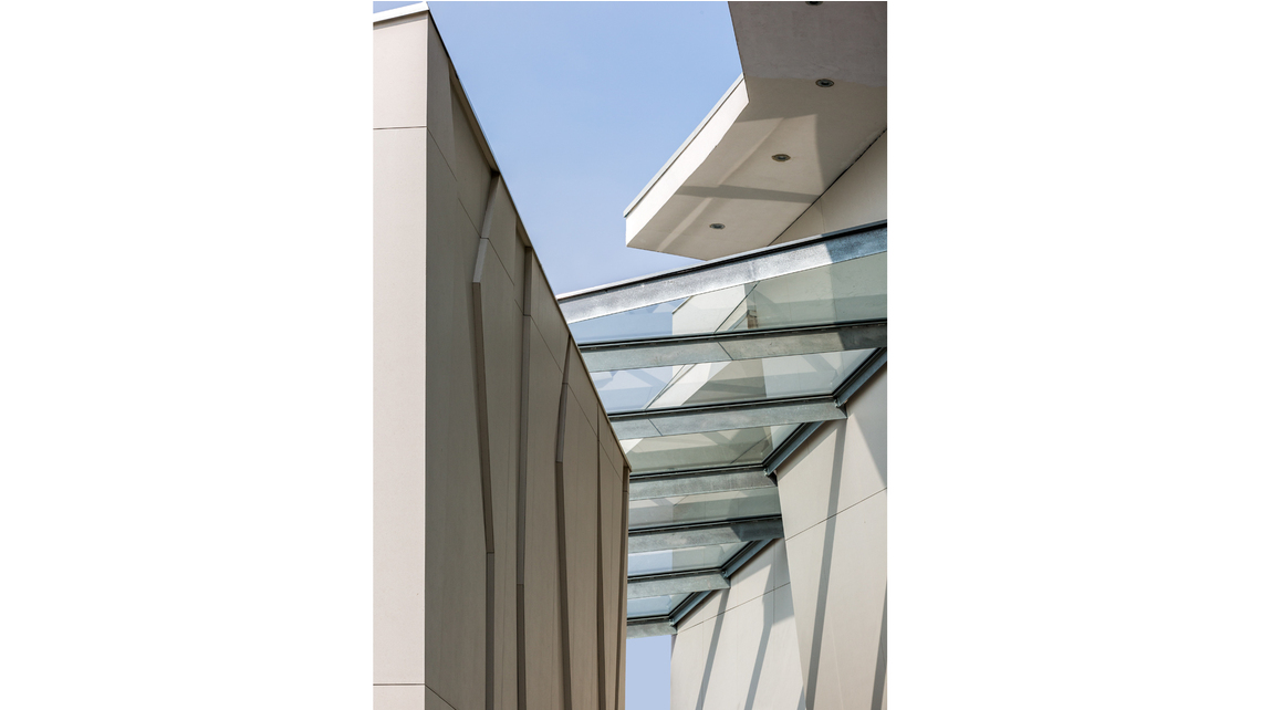 BIL_NEWS_Zoo16_16z9_FHD.jpg BIL_NEWS_Zoo16_16z9_FHD.jpg