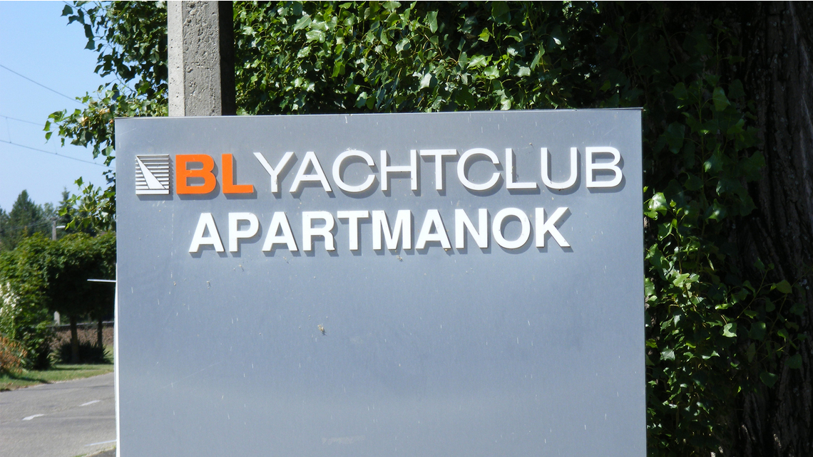 BIL_REF_HU-Balatonlelle Kikötő-Yachtclub-Bild1_16z9_FHD.jpg BIL_REF_HU-Balatonlelle Kikötő-Yachtclub-Bild1_16z9_FHD.jpg