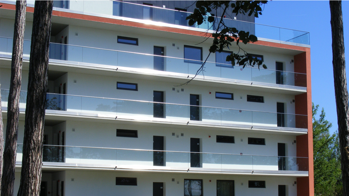 BIL_REF_HU-Balatonlelle Kikötő-Yachtclub-Bild5_16z9_FHD.jpg BIL_REF_HU-Balatonlelle Kikötő-Yachtclub-Bild5_16z9_FHD.jpg