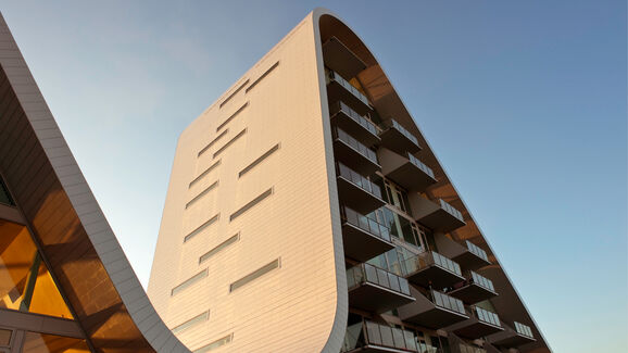 GIP-Fassade-The-Wave-Gebaude-Danemark-j72dpi.jpg