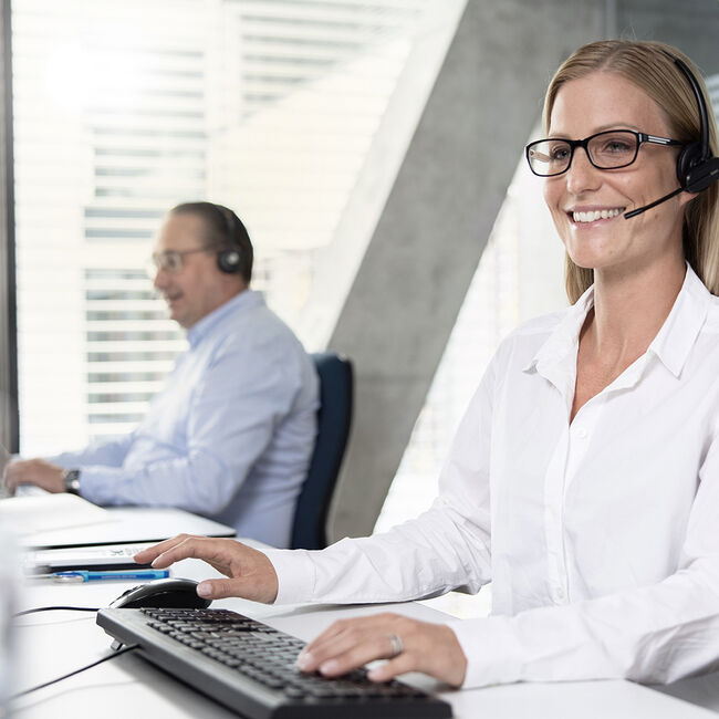 BIL_SER_PRL-Ansprechpartner-CD21_#SALL_#APR_#V1_16z9_FHD_21RL.jpg BIL_SER_PRL-Ansprechpartner-CD21_#SALL_#APR_#V1_16z9_FHD_21RL.jpg