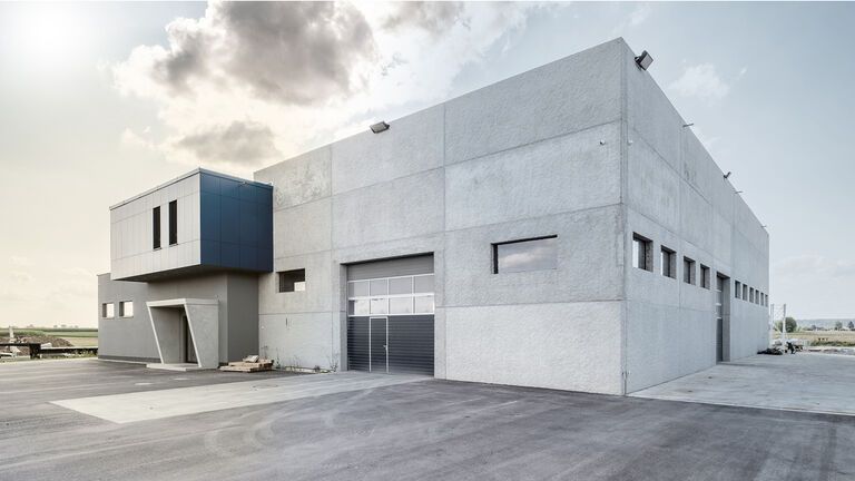 An eye-catching precast concrete plant: The new factory building of Marcus Riedelsheimer GmbH