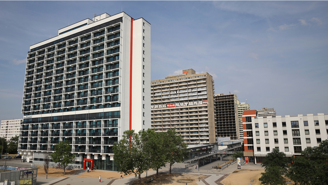 Schoeck_Scheibe-C_Halle_1_16-9.jpg Schoeck_Scheibe-C_Halle_1_16-9.jpg