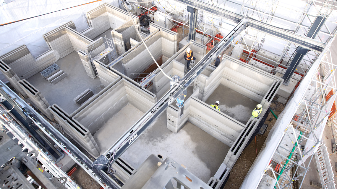 5_PERI 3D-Betondruck_Druckvorgang d_16z9.jpg 5_PERI 3D-Betondruck_Druckvorgang d_16z9.jpg