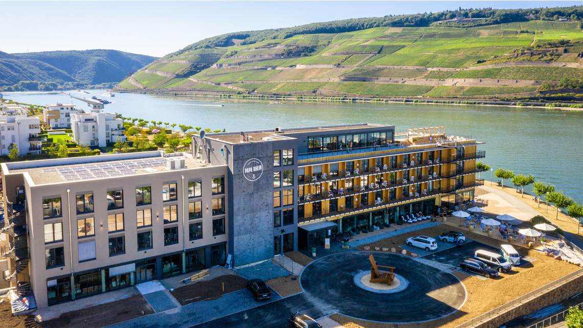 BIL_NEWS_Papa_Rhein_124_16z9_FHD.jpg BIL_NEWS_Papa_Rhein_124_16z9_FHD.jpg