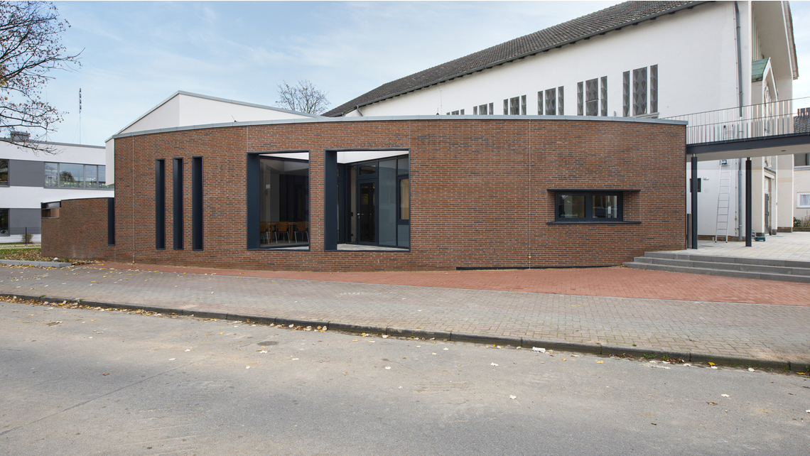 Gemeindehaus-Seelze_1_16-9.jpg Gemeindehaus-Seelze_1_16-9.jpg