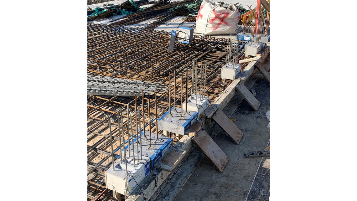 On -site 1 HR.jpg On -site 1 HR.jpg