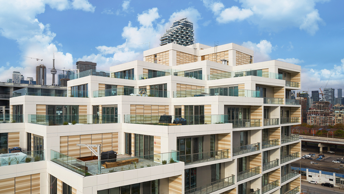 HH-0807_Aquabella059_SKY_RGB_16-9.jpg HH-0807_Aquabella059_SKY_RGB_16-9.jpg