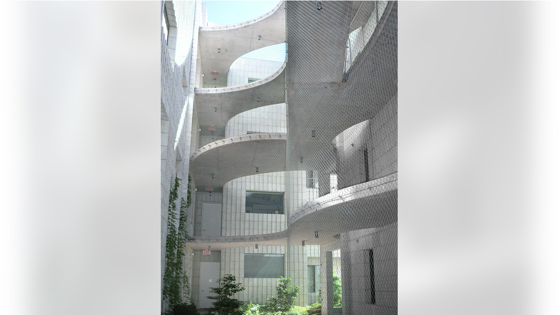 450 Warren Street walkways – vertical 450 Warren Street walkways – vertical