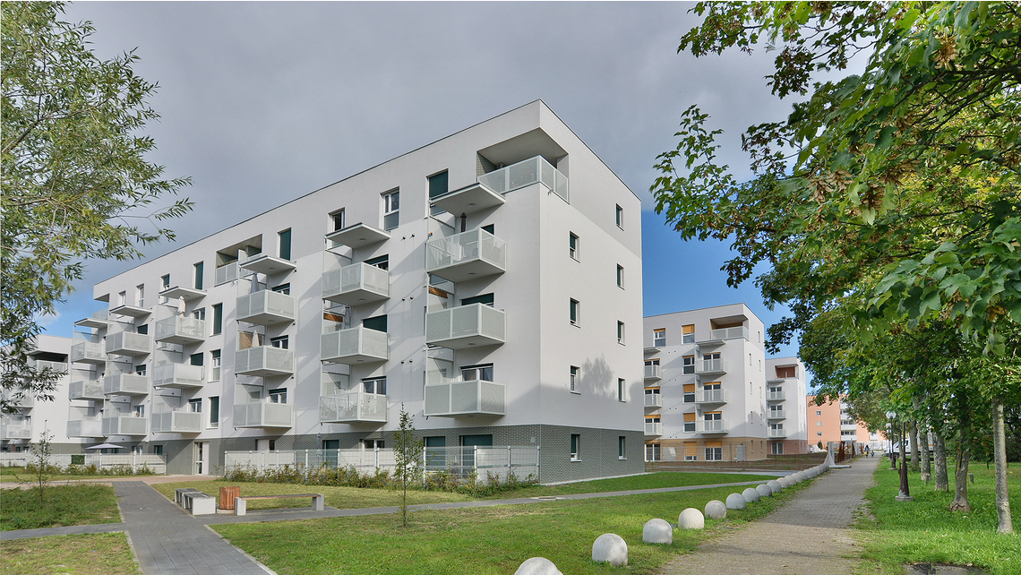 BIL_REF_AT_Dečkovo naselje, Cesta v Lokavec, Ljubljana 3_16z9.jpg BIL_REF_AT_Dečkovo naselje, Cesta v Lokavec, Ljubljana 3_16z9.jpg