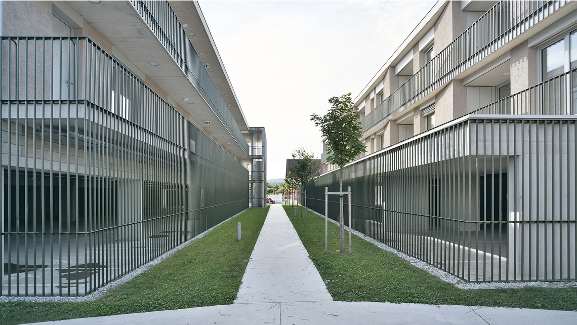 BIL_REF_SI-Ljubljana-Dolgi most II-stanovanjska soseska-Za progo 5-8610_#SALL_AQU_V2.jpg BIL_REF_SI-Ljubljana-Dolgi most II-stanovanjska soseska-Za progo 5-8610_#SALL_AQU_V2.jpg