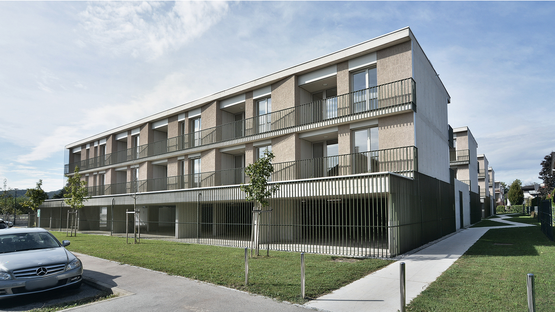 BIL_REF_SI-Ljubljana-Dolgi most II-stanovanjska soseska-Za progo 5-8611_#SALL_AQU_V2.jpg BIL_REF_SI-Ljubljana-Dolgi most II-stanovanjska soseska-Za progo 5-8611_#SALL_AQU_V2.jpg