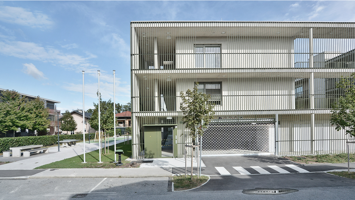 BIL_REF_SI-Ljubljana-Dolgi most II-stanovanjska soseska-Za progo 5-8624_#SALL_AQU_V2.jpg BIL_REF_SI-Ljubljana-Dolgi most II-stanovanjska soseska-Za progo 5-8624_#SALL_AQU_V2.jpg