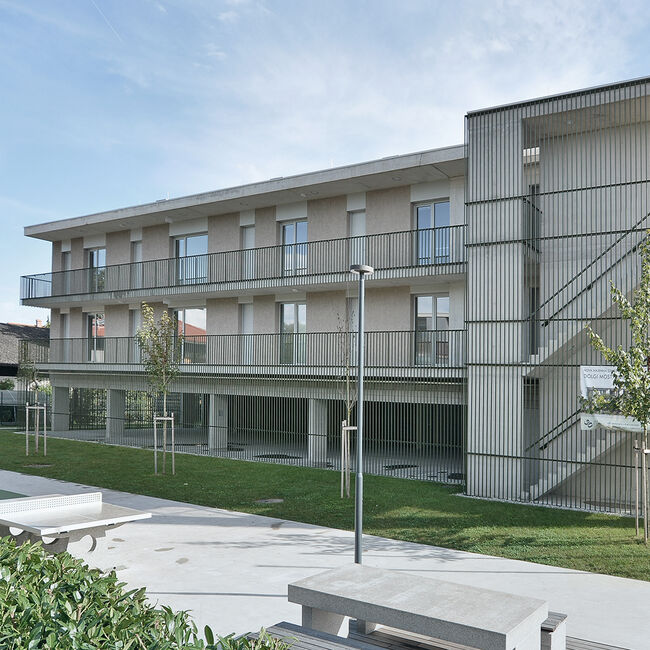 BIL_REF_SI-Ljubljana-Dolgi most II-stanovanjska soseska-Za progo 5-8628_#SALL_AQU_V2.jpg