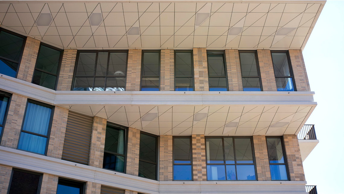 upstairs_(13)_16z9.jpg upstairs_(13)_16z9.jpg