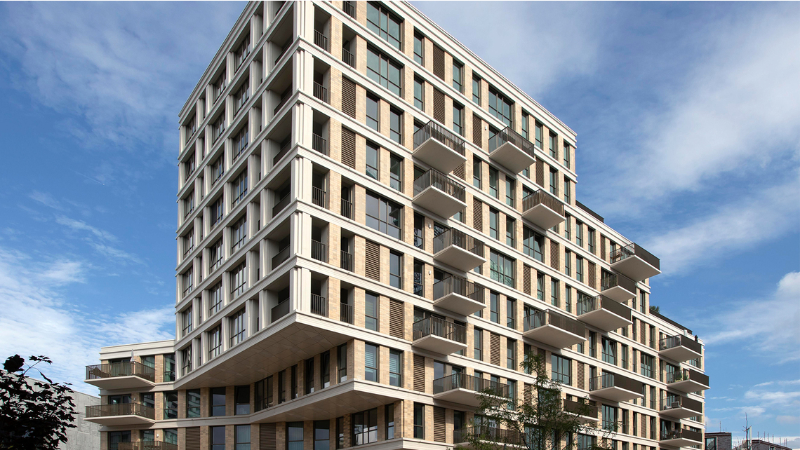 upstairs_(18)16z9.jpg upstairs_(18)16z9.jpg