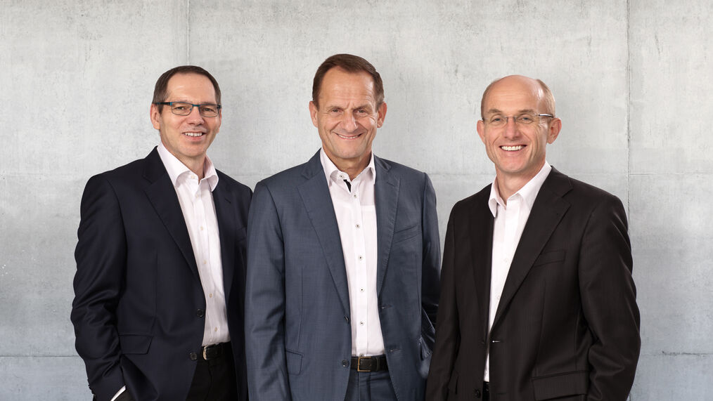 BIL_200713_DSC2421 Vorstand 2020_Stürzl Bucher Braasch_16z9_FHD_21RL.jpg BIL_200713_DSC2421 Vorstand 2020_Stürzl Bucher Braasch_16z9_FHD_21RL.jpg