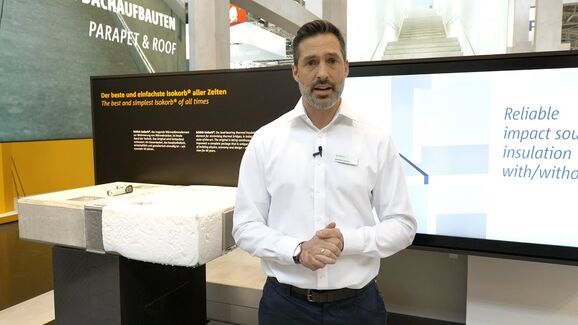 Preventing thermal bridges at balconies and parapets