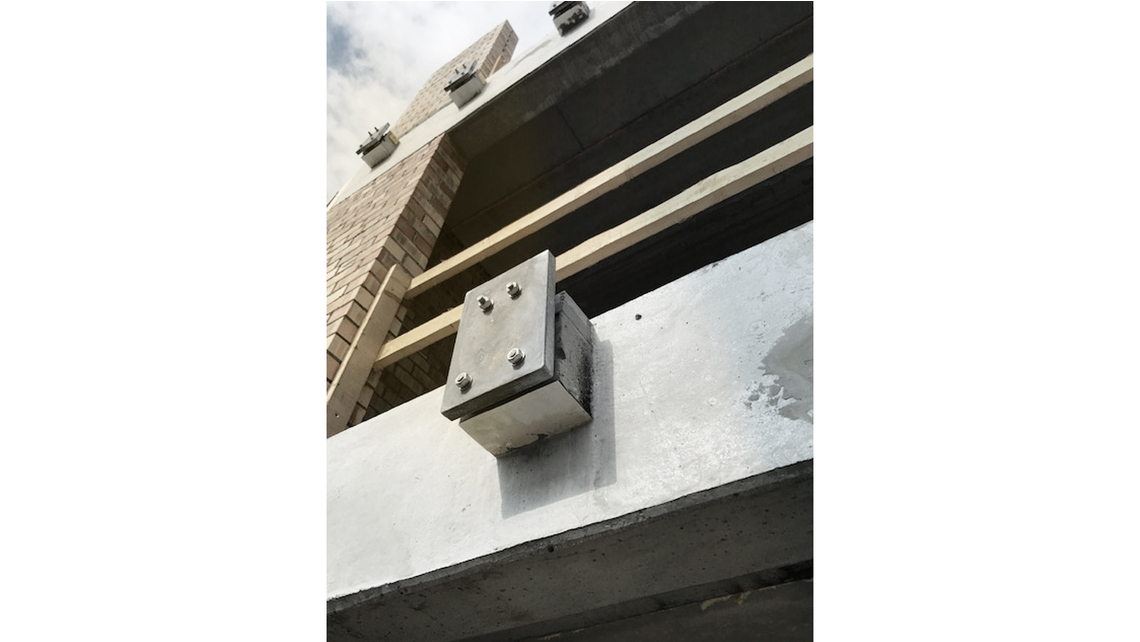 Betoontalad on paigaldatud Schöcki erilahendusega Isokorb® XT tüübiga SK Betoontalad on paigaldatud Schöcki erilahendusega Isokorb® XT tüübiga SK